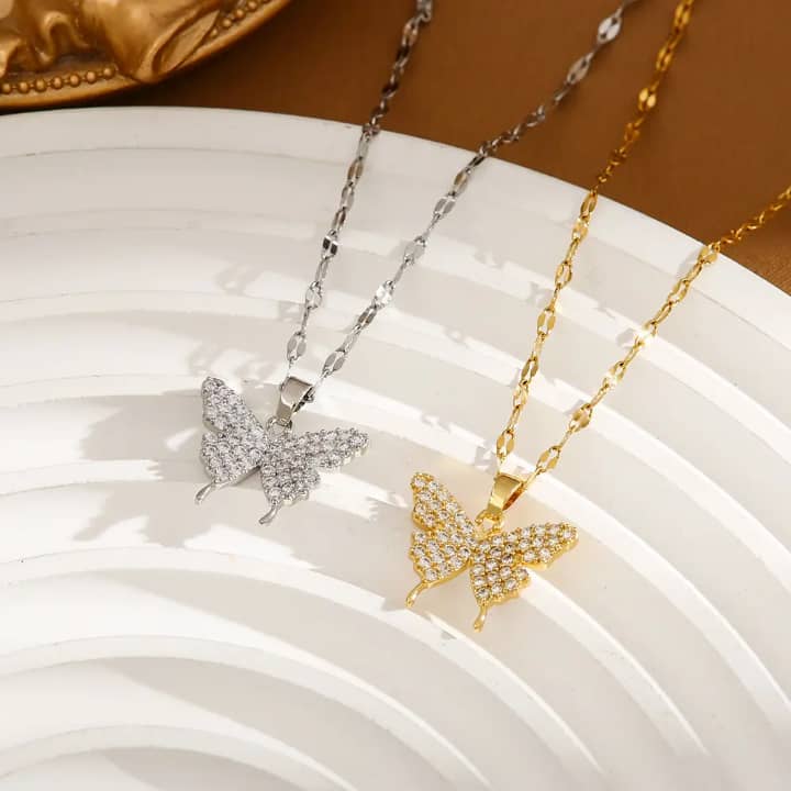 Colliers de bijoux papillons à 15.000FC
